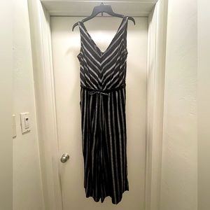 GAP Wide-Leg Jumpsuit Size Small